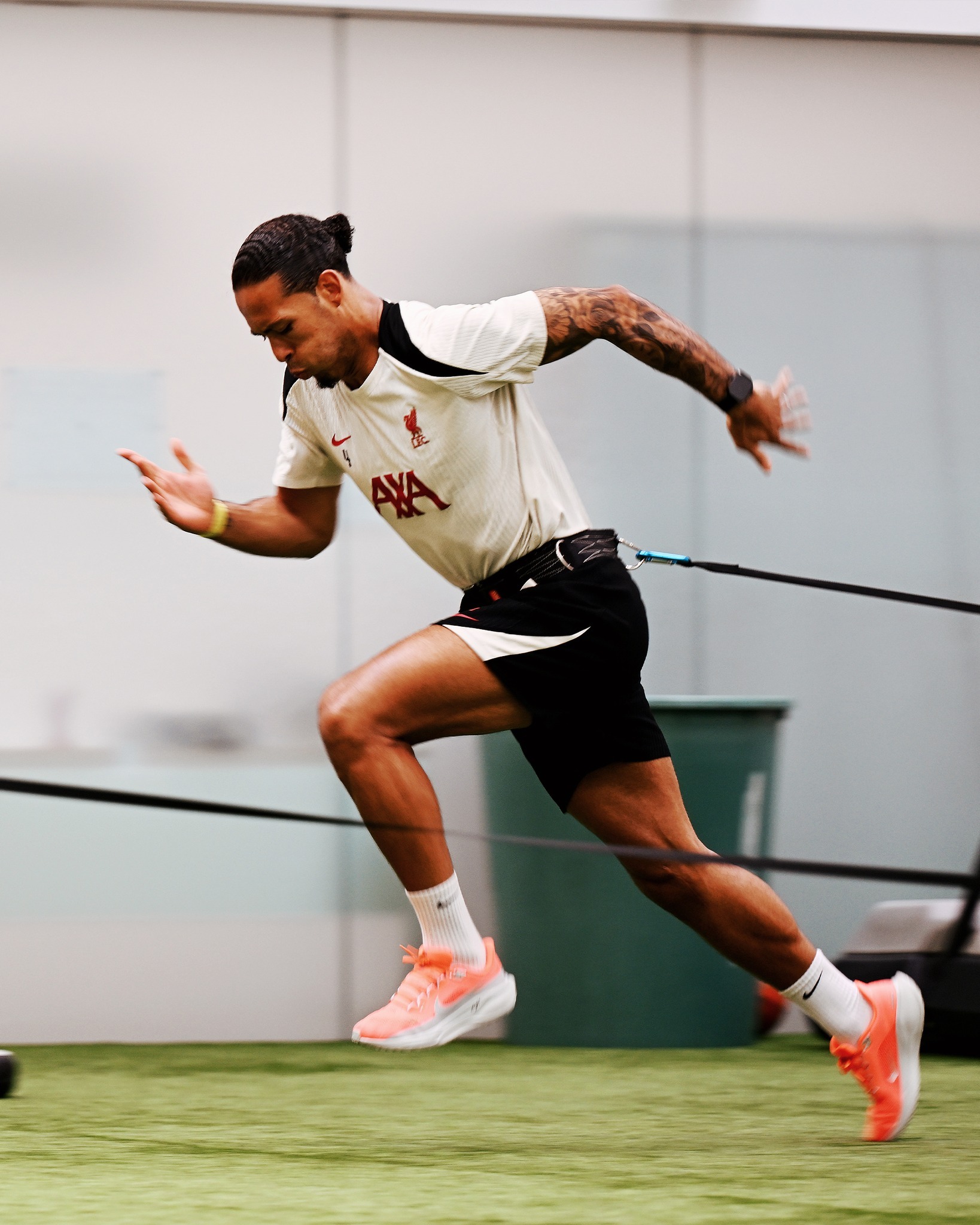 包含利物浦发布备战花絮,国际比赛日刷新队史纪录,法甲任务艰巨,资深球员宣示担当的词条 包含利物浦发布备战花絮,国际比赛日刷新队史纪录,法甲任务艰巨,资深球员宣示担当的词条