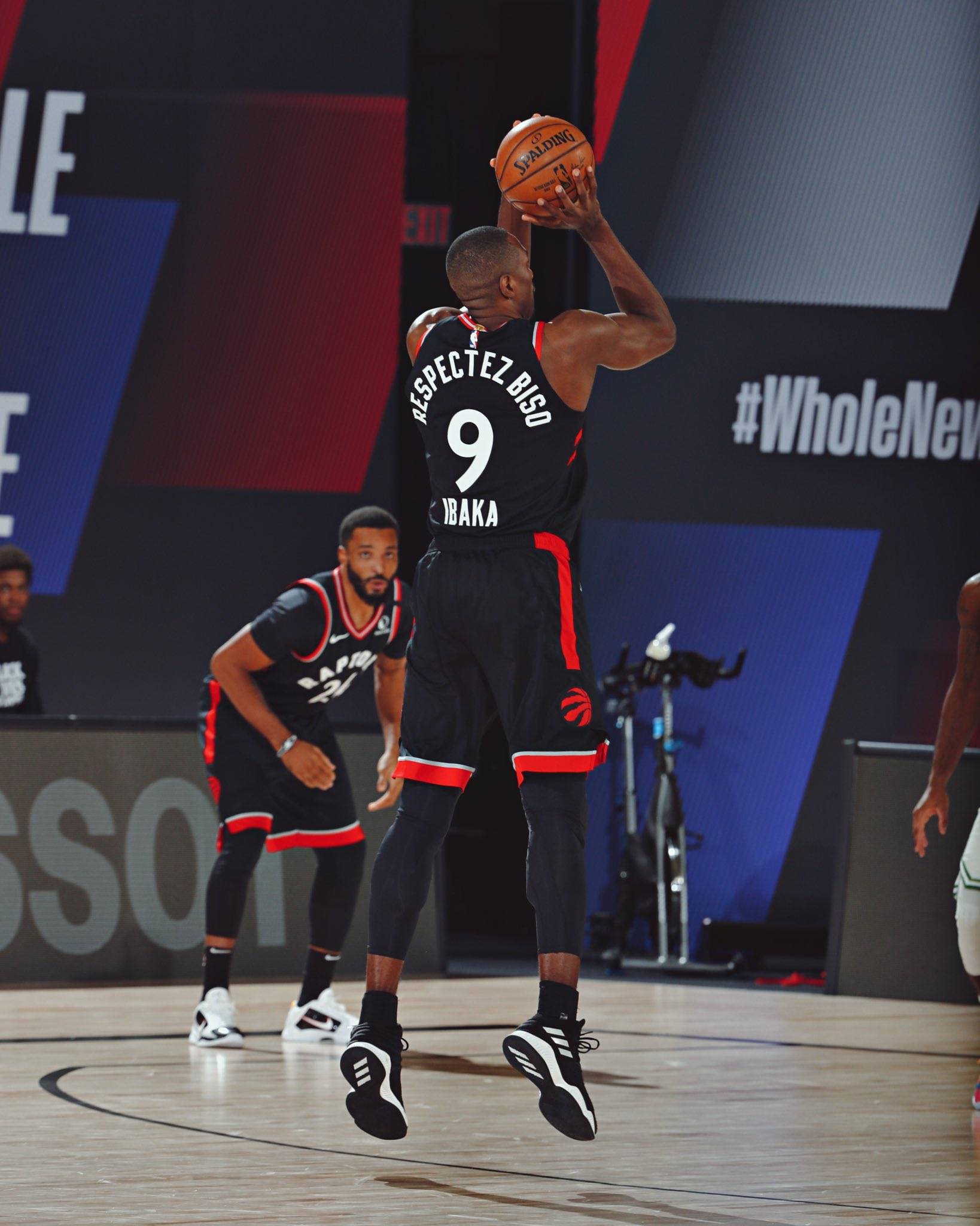 清晨体能课后；华盛顿奇才临场应变备战荷甲；震撼外界；轮换策略成焦点的简单介绍爱游戏