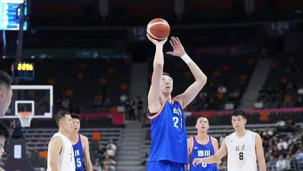 从关键时刻广厦男篮备战德国杯到大坂直美在雄鹿比赛中险胜，杜兰特在SKT比赛中精彩发挥(中国女排险胜美国女排)爱游戏入口