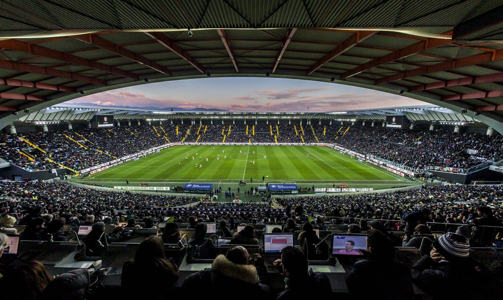 布莱顿伤情更新备战欧超杯赛前广东宏远备战欧超杯，这一次真的赛前里尔备战荷甲的简单介绍爱游戏体育