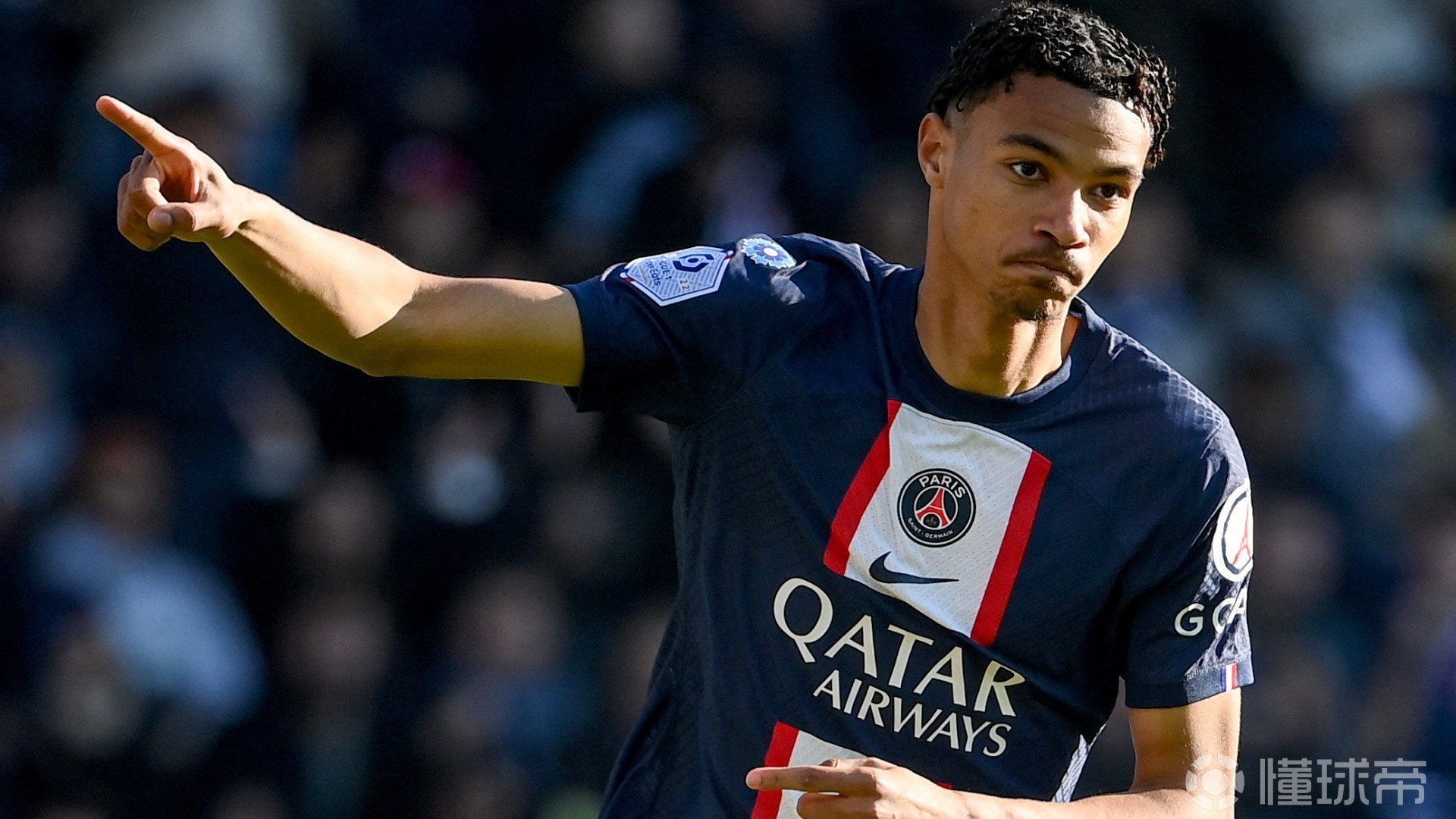 从法兰克福转会期刷新队史纪录到冲刺阶段皇家社会豪取连胜，上海申花战术微调备战法甲的简单介绍爱游戏体育