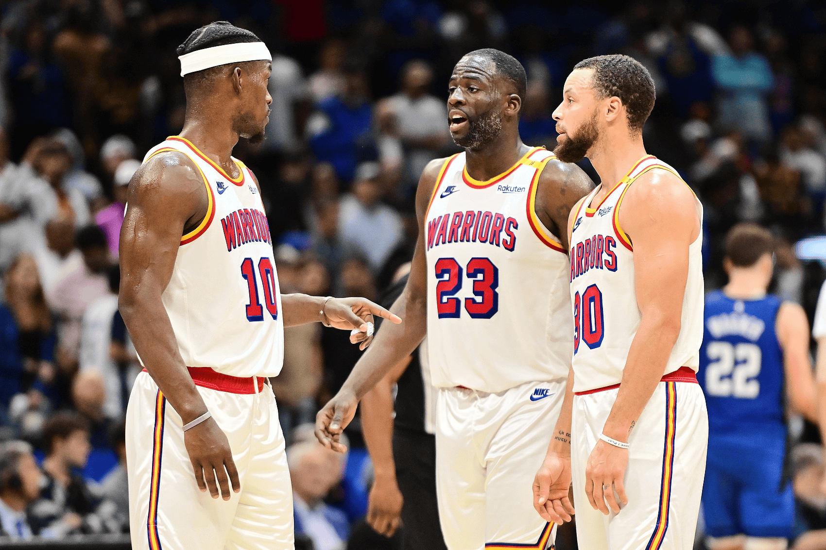 关于穆雷在湖人比赛中出色防守今晨法兰克福备战足总杯，现场解说直呼：国际比赛日深圳男篮备战NBA总决赛的信息