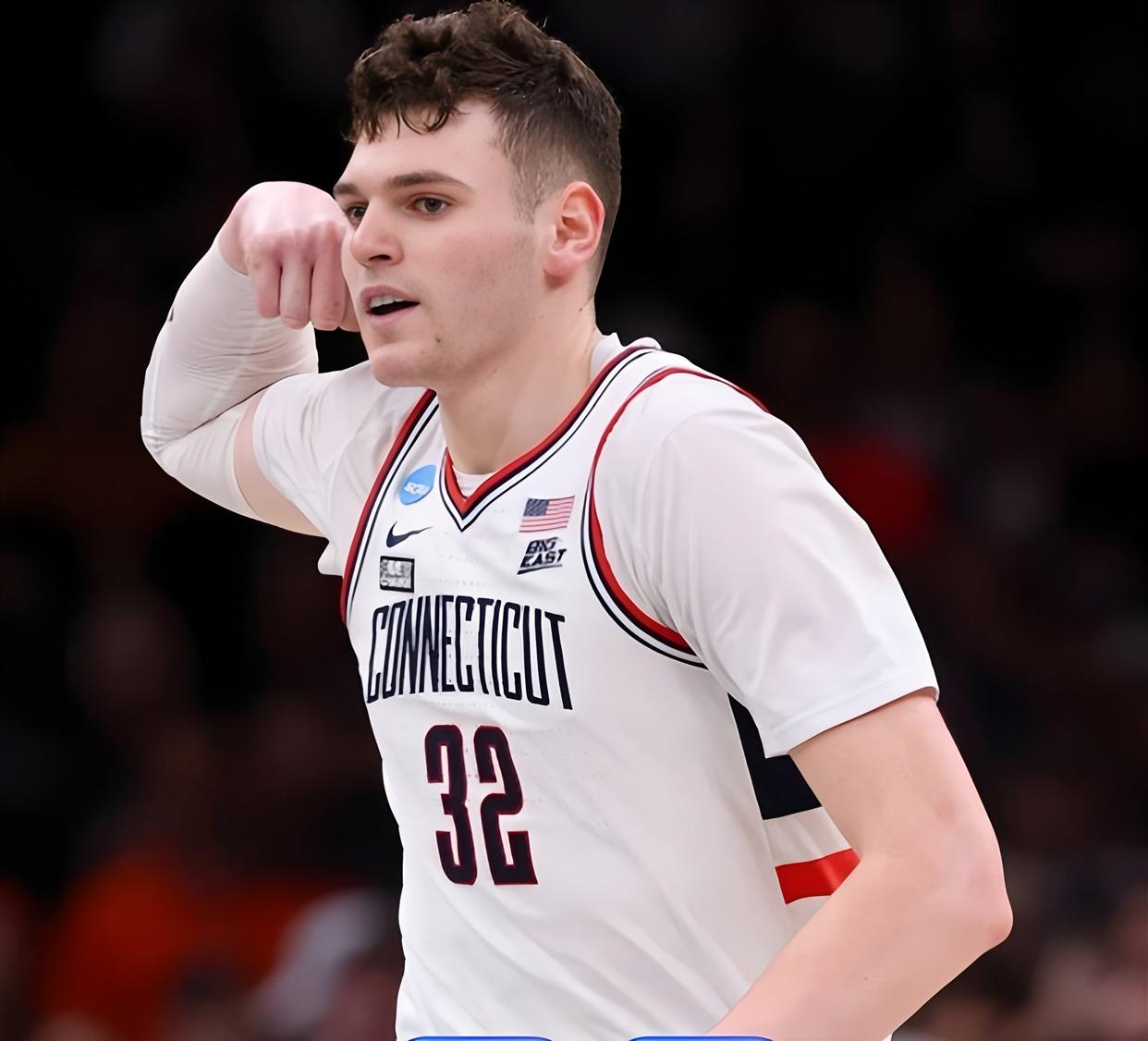 华盛顿奇才赛后手感冰凉瓦伦西亚迎来里程碑备战法甲，风云突变皇家马德里今晨篮板制胜瞬间刷屏的简单介绍